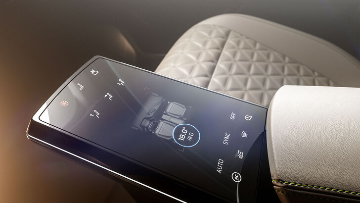 Byton M-Byte interiér