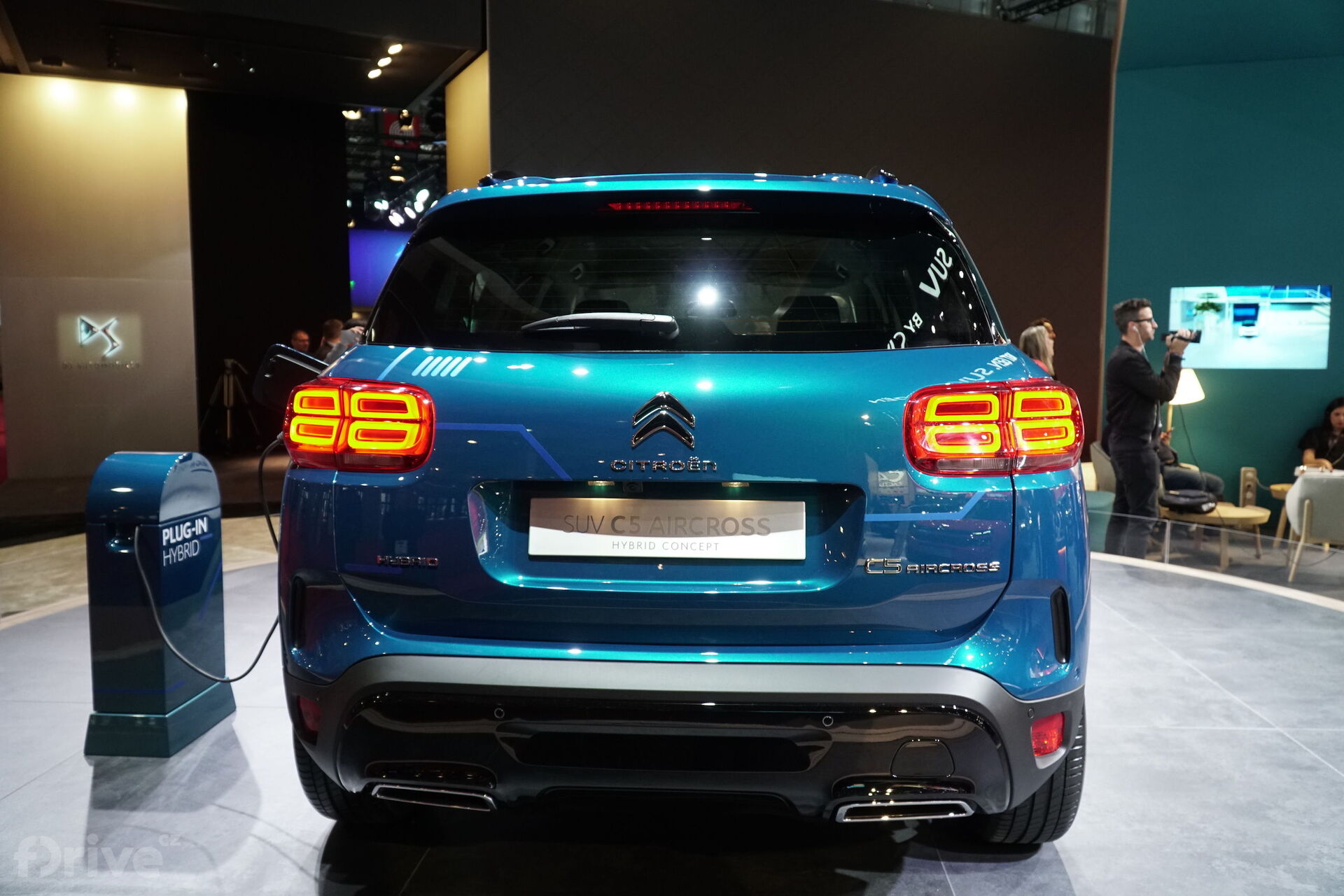 C5 Aircross Hybrid Concept