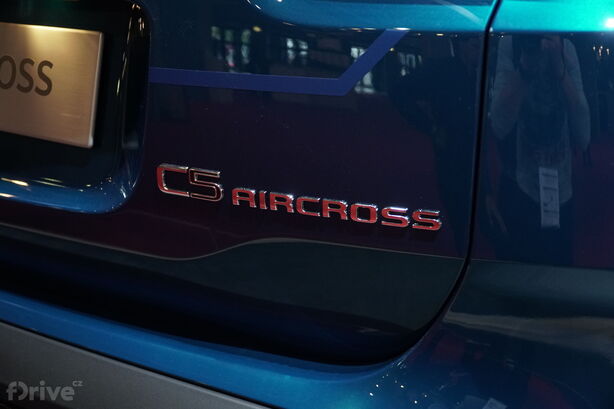 C5 Aircross Hybrid Concept