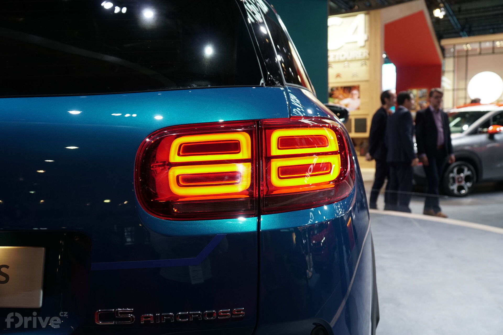 C5 Aircross Hybrid Concept