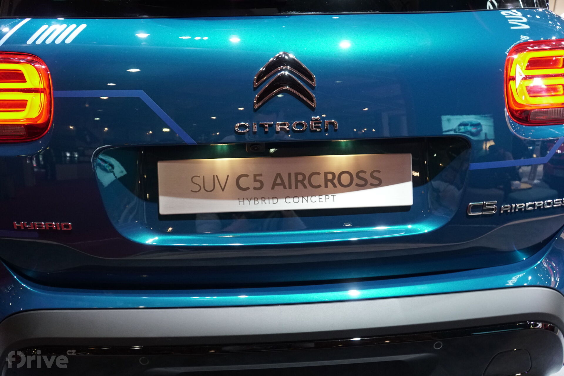 C5 Aircross Hybrid Concept