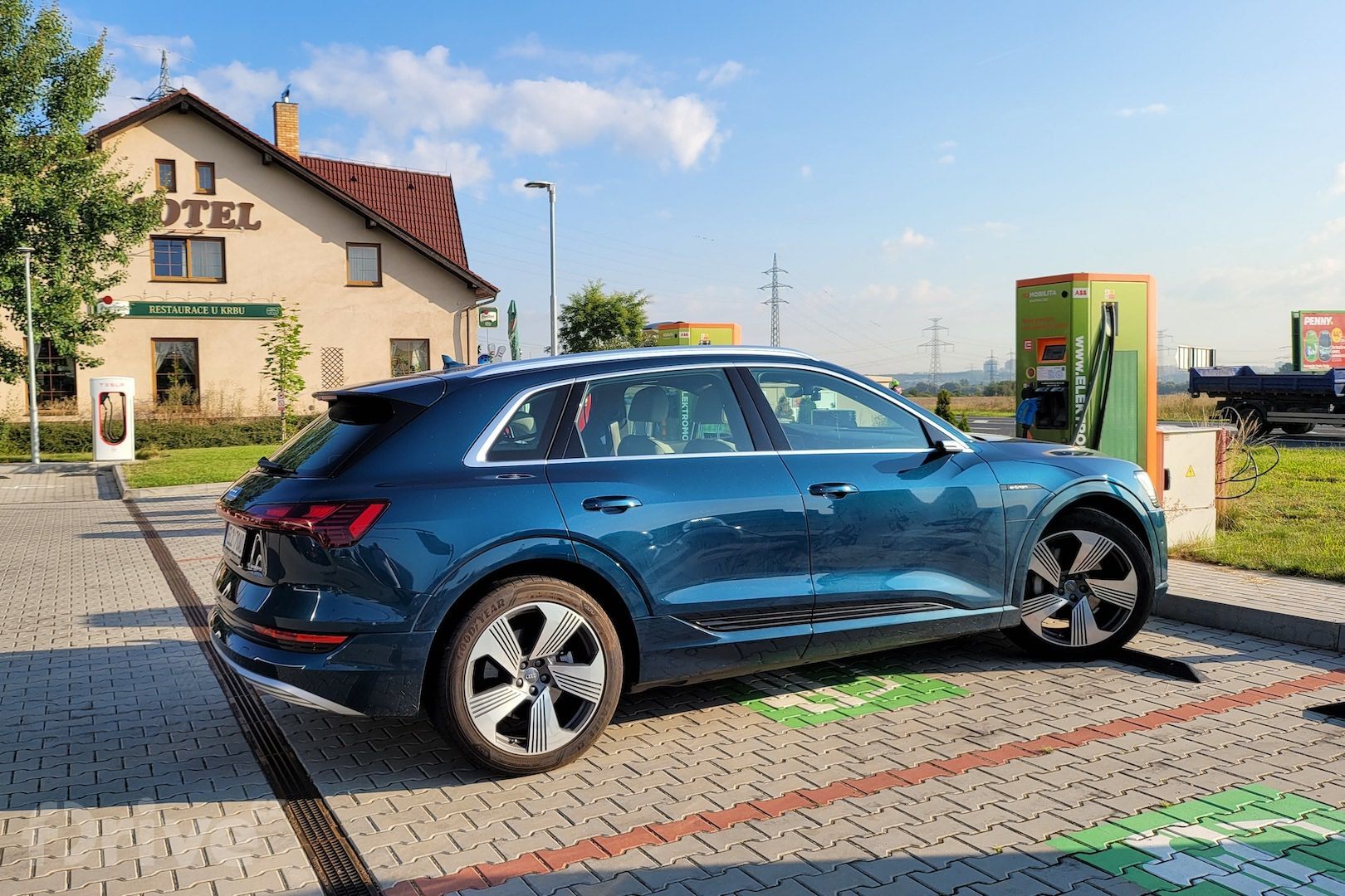 Cesta do Chorvatska  - Audi e-tron