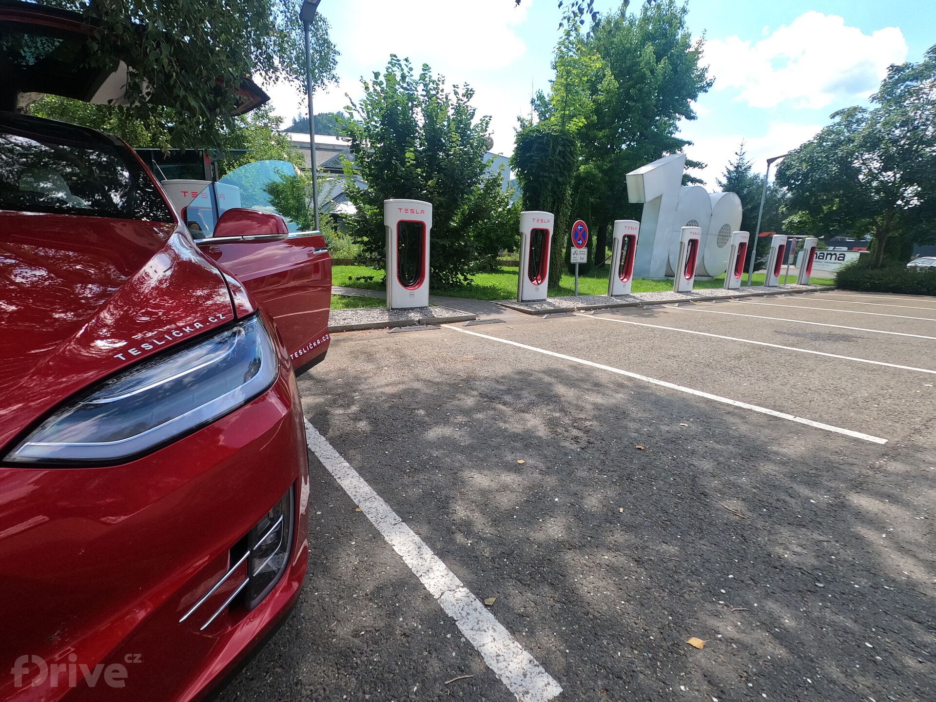 Cesta do Chorvatska - Tesla Model X