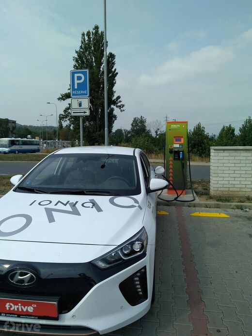 ČEZ, Beroun, ul. Na Podole, parkoviště u nádraží