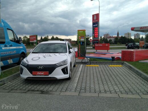 ČEZ, České Budějovice, Nádražní ul., ČS Benzina