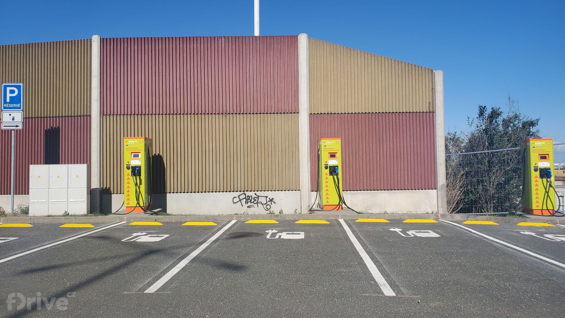 ČEZ, Dálnice D1 - Nupaky, Shell