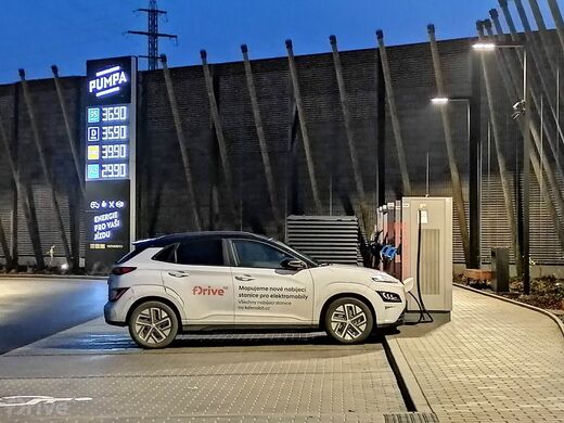 ČEZ, dálnice D1, 6.km směr Ostrava, odpočívka Průhonice, čs. Pumpa