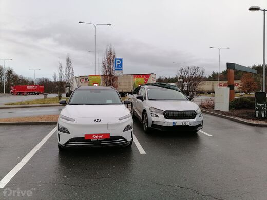 ČEZ, dálnice D11, 36.km směr Hradec Králové, odpočívka vrbová Lhota, Mc. Donald´s
