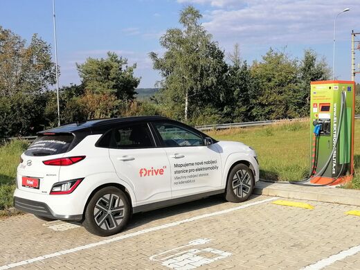 ČEZ, dálnice D5 111. km směr Rozvadov, odpočívka Kladruby, čerpací stanice Benzina,
