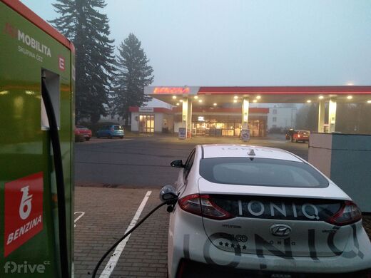 ČEZ, Domažlice, Kozinova ul., ČS Benzina