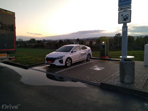 ČEZ, Hradec nad Svitavou, silnice č. 43, ČS Benzina