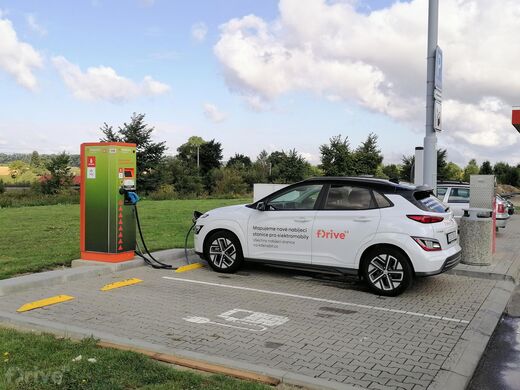 ČEZ, Hradec nad Svitavou, silnice č. 43, ČS Benzina