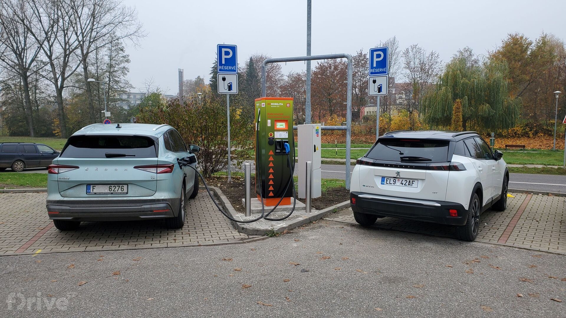 ČEZ, Jičín, Riegerova ul., OC Kaufland,