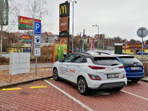 ČEZ, Karlovy Vary, ul. Dolní Kamenná, McDonald's