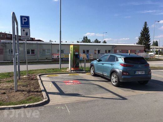 Nabíjecí stanice ČEZ, Kaufland Třeboň
