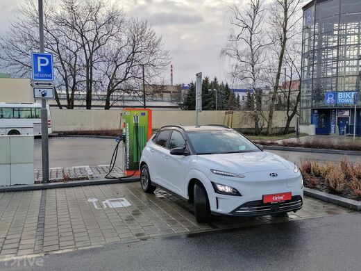 ČEZ, Kolín, ul. Dukelských hrdinů, vlakové nádraží Kolín