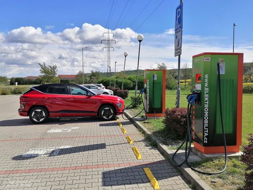 ČEZ, Mladá Boleslav, Jičínská ul., McDonald´s