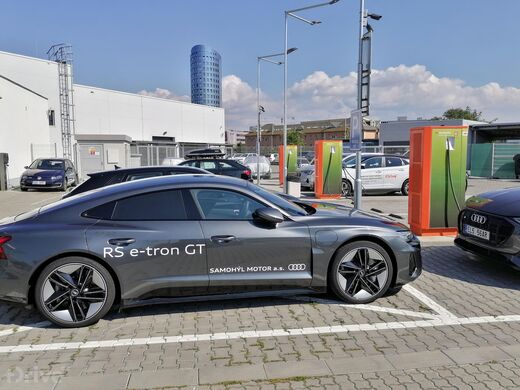 ČEZ, Olomouc, tř.Kosmonautů, autosalon Audi Samohýl