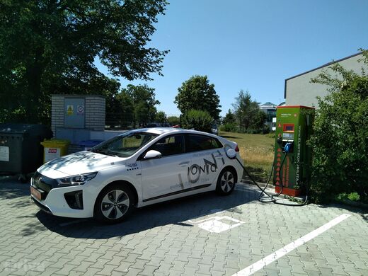 ČEZ, Plzeň, Univerzitní ul., ČS Benzina