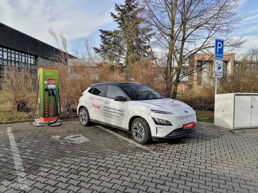 ČEZ, Plzeň, Univerzitní ul., ČS Benzina