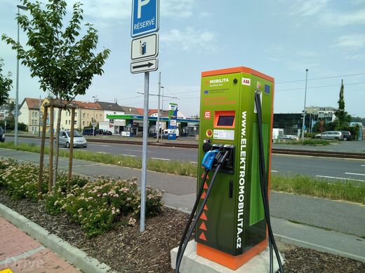 ČEZ, Praha - Hloubětín, Poděbradská, Mc Donalds