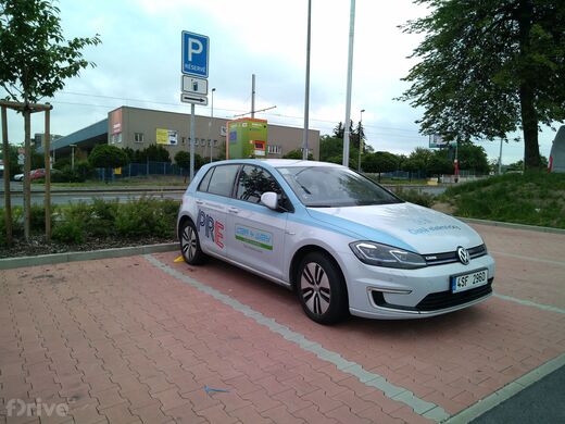 ČEZ, Praha - Hloubětín, Poděbradská, Mc Donalds