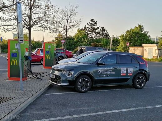 ČEZ, Praha 10 - Malešice, Průmyslová ul., McDonald's