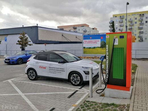 ČEZ, Praha 13 - Stodůlky, ul. Pod Hranicí, hypermarket Kaufland