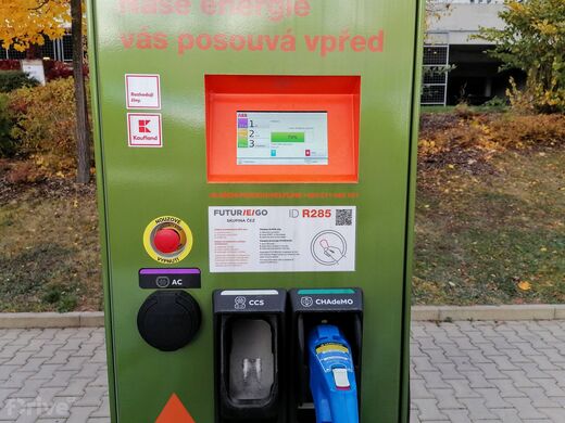 ČEZ, Praha 13 - Stodůlky, ul. Pod Hranicí, hypermarket Kaufland