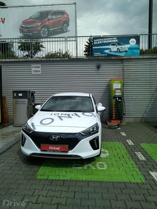 ČEZ, Praha 3 - Jarov, autosalon AUTO JAROV