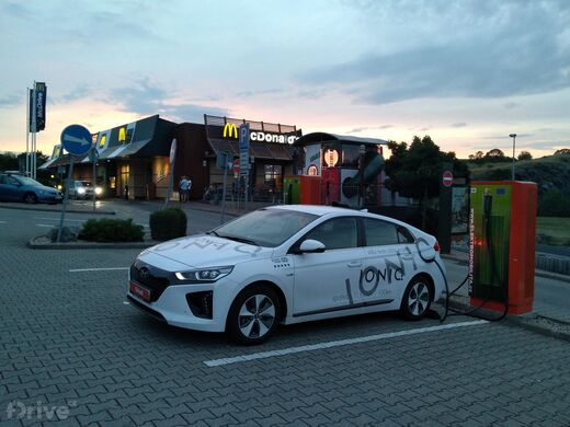 ČEZ, Praha 6 - Divoká Šárka, restaurace McDonald's