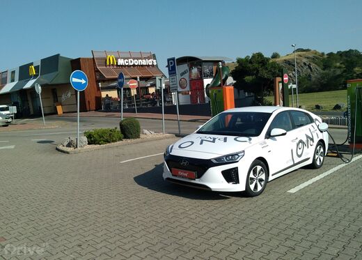 ČEZ, Praha-Divoká Šárka, restaurace McDonald's