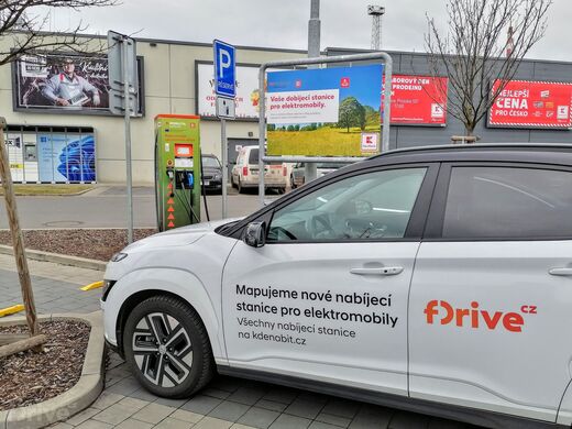 ČEZ, Praha, Hornoměcholupská ul., hypermarket Kaufland, Praha