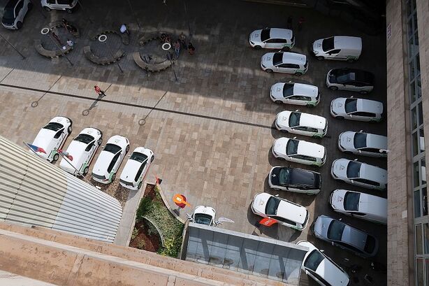 ČEZ předá 19 elektromobilů