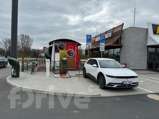 ČEZ, Prostějov - Držovice, Konečná ul., Mc.Donald´s