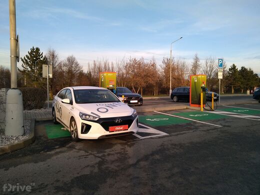 ČEZ, Velká Dobrá, dálnice D6, 16. km směr Karlovy Vary