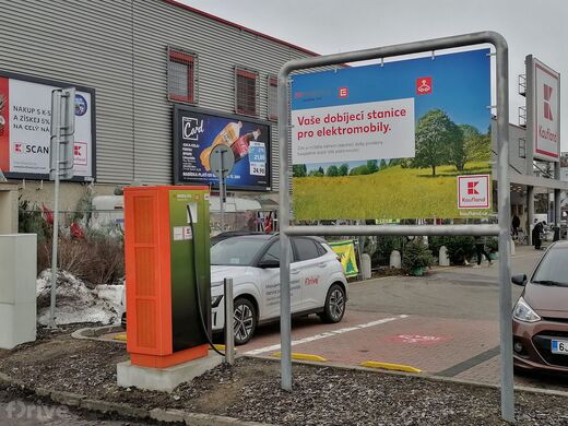 ČEZ, Žďár nad Sázavou, Chelčického ul., Kaufland,