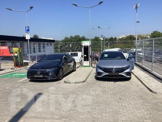 ČEZ, Zlín, tř. Tomáše Bati, autosalon Samohýl