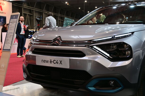 Citroën ë-C4 X