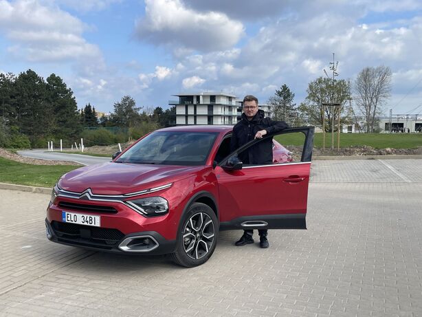 Citroën ë-C4 X