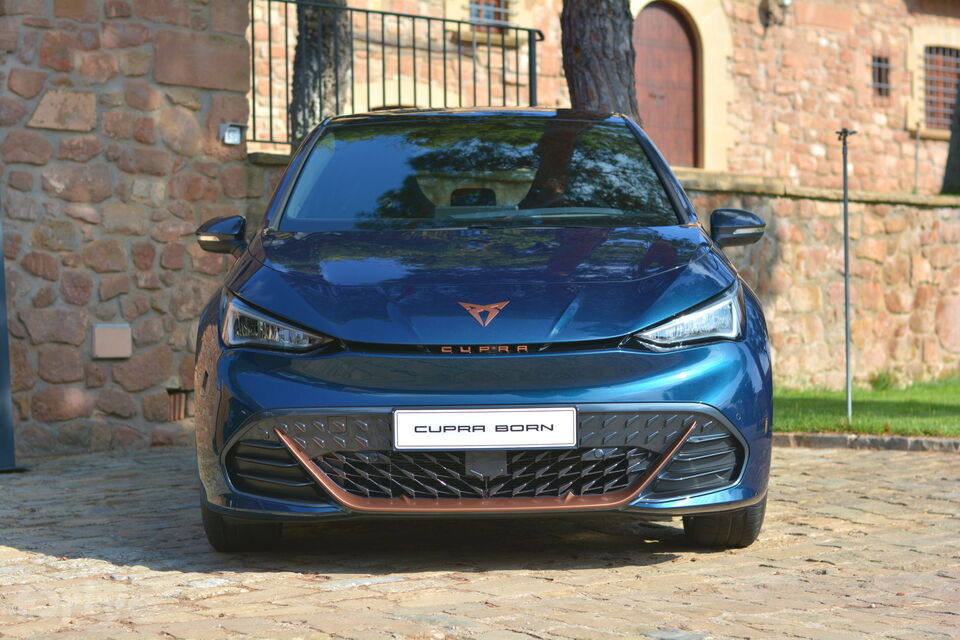 CUPRA Born