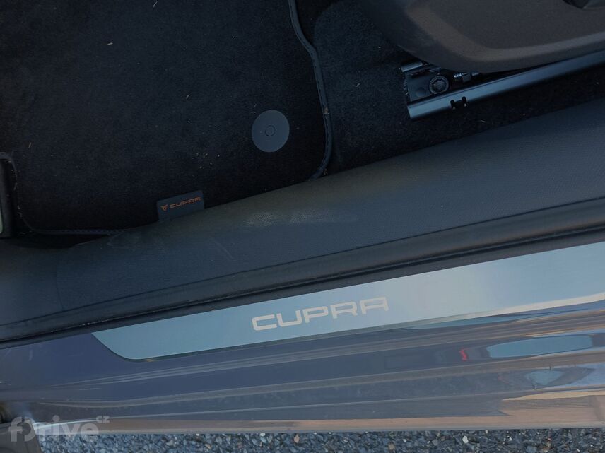 Cupra Leon e-Hybrid (2021)