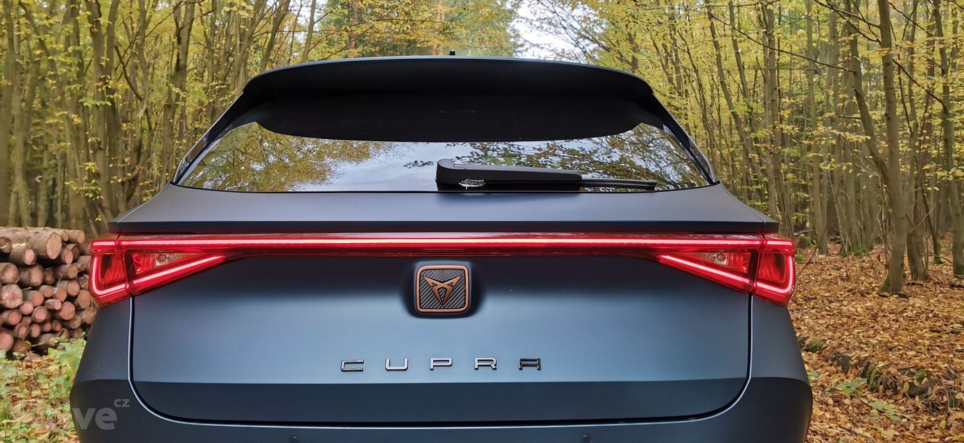 Cupra Leon Sportstourer e-Hybrid (2020)