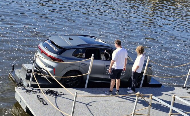 Cupra Terramar na Vltavě