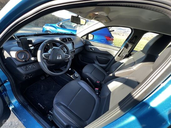 Dacia Spring a Sandero