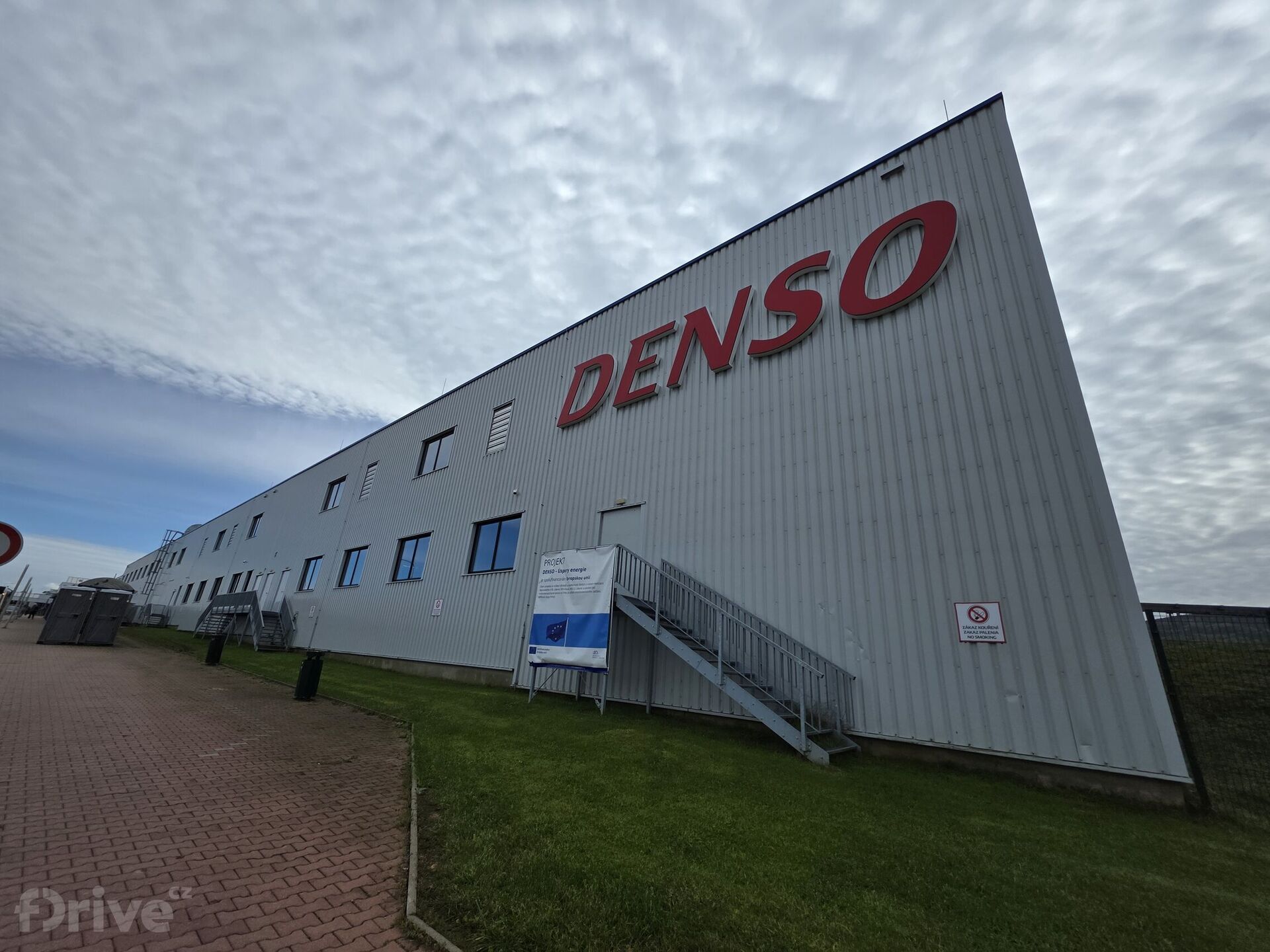 DENSO Carport