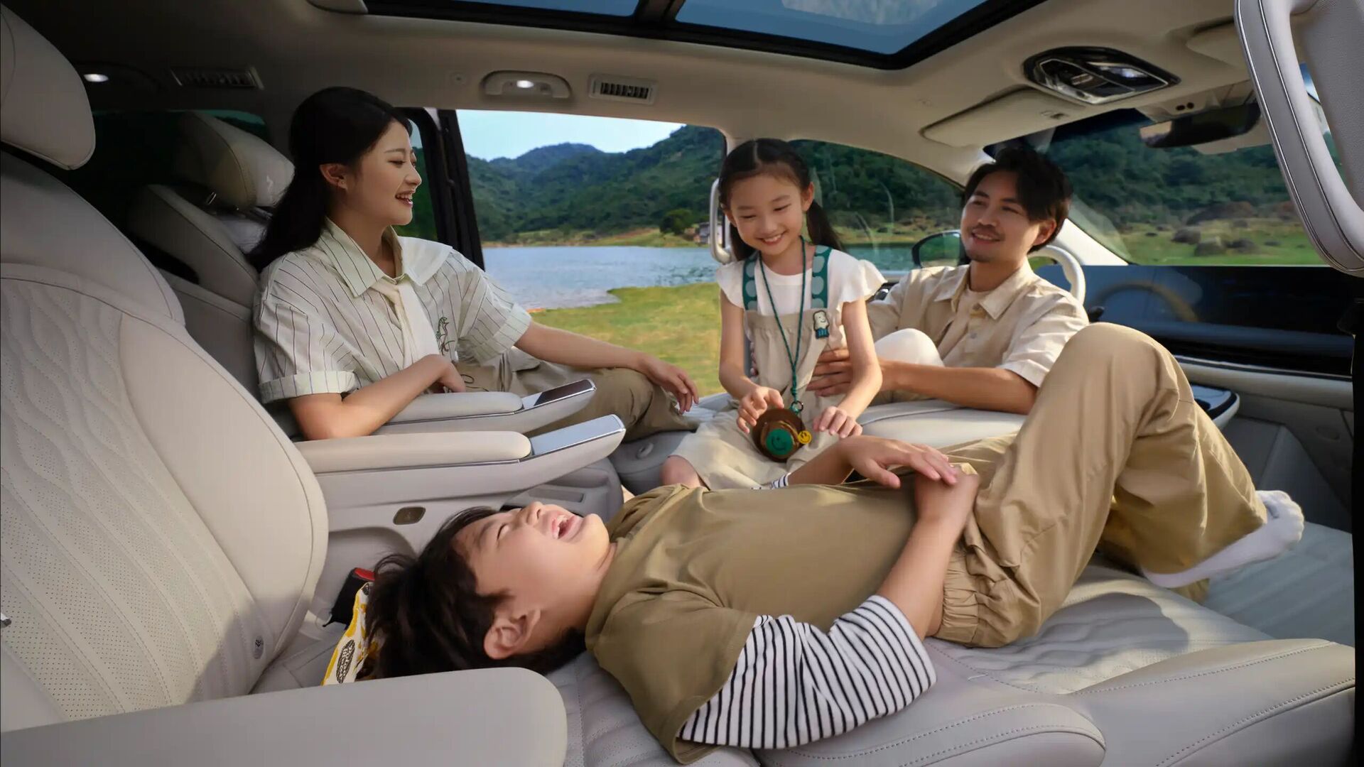 Dongfeng U-TOUR V9