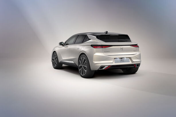 DS 4 E-Tense