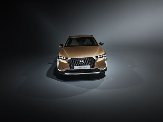 DS 4 E-Tense Cross