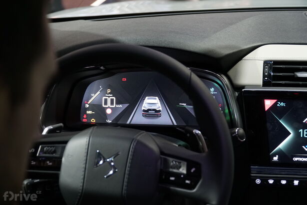 DS 7 Crossback E-Tense 4×4